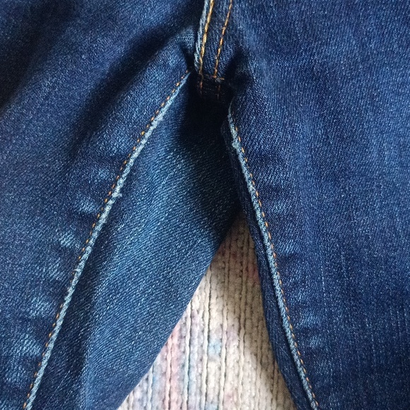 Levi's Demi Curve Skinny Jeans - Picture 9 of 14